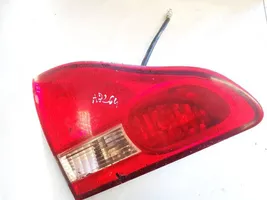 Toyota Avensis Verso Lampy tylnej klapy bagażnika 