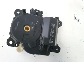 Mazda 3 I Moteur / actionneur de volet de climatisation 8610000990