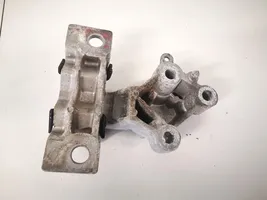 Renault Twingo II Engine mount bracket 