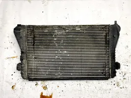 Volkswagen Touran I Chłodnica powietrza doładowującego / Intercooler 