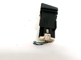 Mazda 5 Interrupteur feux de détresse 15A468