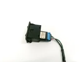 Mitsubishi Carisma Botón interruptor de bloqueo de puertas MR366924