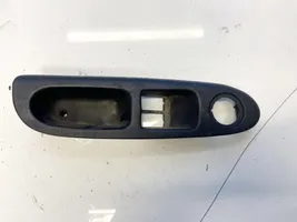 Renault Clio I Rivestimento pulsantiera finestrino della portiera anteriore 7700411270