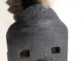 Ford Escort Serbatoio a carbone attivo per il recupero vapori carburante 95bb9d655ab