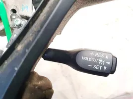 Toyota C-HR Kruīza kontroles (autopilota) sviria 