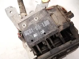 Mazda 626 Interrupteur feux de détresse gc0166180