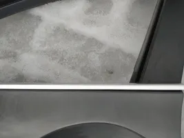 BMW 5 GT F07 Priekinių durų stiklo apdaila 