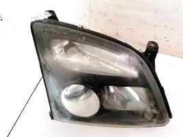 Opel Vectra C Lampa przednia 15588800