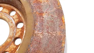 Volkswagen Tiguan Rear brake disc neventiliuojamas