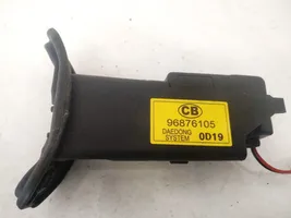 Opel Antara Motor de bloqueo de puertas 96876105