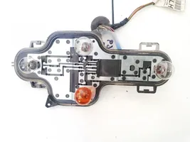 Nissan Primera Porte ampoule de feu arrière 89024270