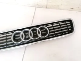 Audi A4 S4 B5 8D Grotelės priekinės 8d0853651