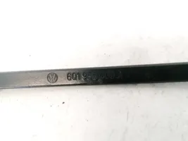 Volkswagen Polo IV 9N3 Front wiper blade arm 6Q1955409A