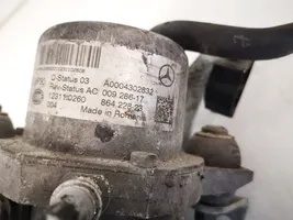 Mercedes-Benz E W212 Bomba hidráulica del techo descapotable a0004302832