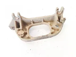 Dacia Logan I Engine mounting bracket 