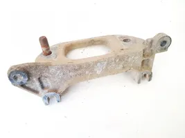 Dacia Logan I Engine mounting bracket 