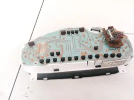 Mitsubishi Carisma Spidometrs (instrumentu panelī) MR480266