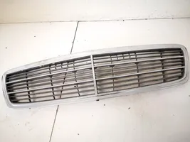 Mercedes-Benz C W203 Grille de calandre avant a2038800483