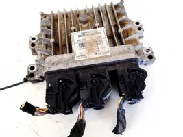 Renault Clio III Sterownik / Moduł ECU 237101989r