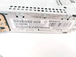 Renault Megane II Unità principale autoradio/CD/DVD/GPS 8200256141