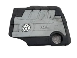 Volkswagen Tiguan Couvercle cache moteur 03l103925