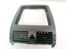 Volkswagen Touran I Centrālais gaisa ventilācijas režģis 1T1819728A