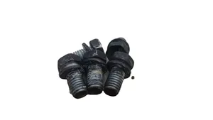 Toyota Avensis T250 Nuts/bolts 