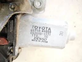 Toyota Avensis Verso Aizmugurē loga pacēlāja motoriņš 8571044050