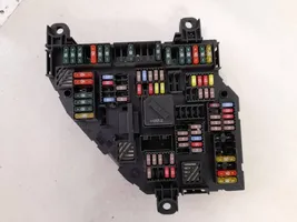 BMW 5 GT F07 Skrzynka bezpieczników / Komplet 925281301