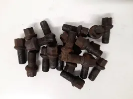 Audi A4 S4 B5 8D Nuts/bolts 