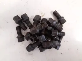 Volvo V50 Nuts/bolts 