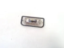 Mercedes-Benz C W203 Lampa oświetlenia tylnej tablicy rejestracyjnej 2038200066