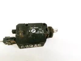 BMW 3 E36 Motor de bloqueo de puertas 8361140