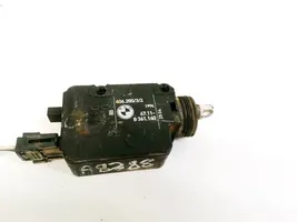 BMW 3 E36 Motor de bloqueo de puertas 8361140