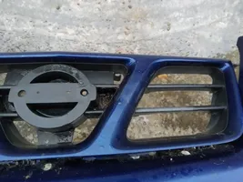 Nissan X-Trail T30 Grille de calandre avant 