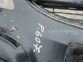 Peugeot 607 Pare-choc avant juodas