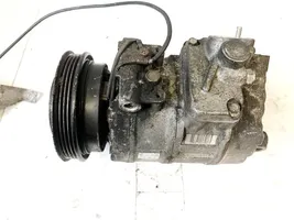Volkswagen PASSAT B5.5 Ilmastointilaitteen kompressorin pumppu (A/C) 8D0260805J