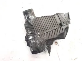 Renault Scenic II -  Grand scenic II Air filter box 8200369798