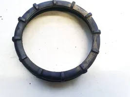 Mercedes-Benz C W203 Bague de verrouillage pour réservoir de carburant 1250759