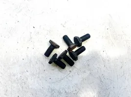 Opel Astra G Nuts/bolts 