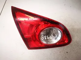 Nissan Qashqai Takaluukun takavalot 89071063