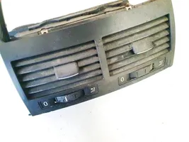 Volkswagen Touareg I Centrālais gaisa ventilācijas režģis 7l6819727