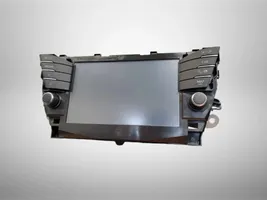 Toyota Avensis T270 Radio/CD/DVD/GPS-pääyksikkö 10R038056