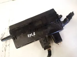 KIA Carnival Fuse box set 