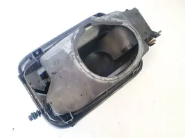 Volkswagen Touareg I Bouchon, volet de trappe de réservoir à carburant 7218336