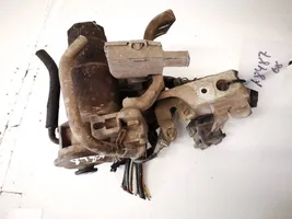 Toyota Corolla Verso AR10 Filtre à carburant 