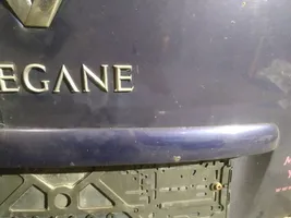 Renault Megane II Takaluukun rekisterikilven valon palkki 