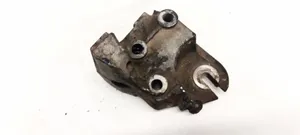 Citroen C4 I Engine mounting bracket 9645030780