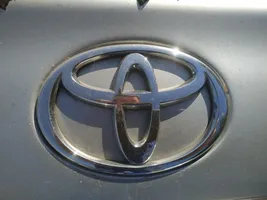 Toyota Avensis T250 Mostrina con logo/emblema della casa automobilistica 