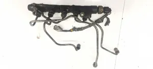 Toyota Avensis T220 Kraftstoffverteiler Einspritzleiste Verteilerrohr 8945820020